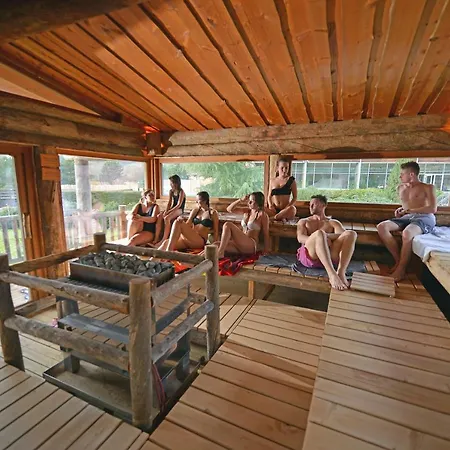 Aquamagis Feriehus *